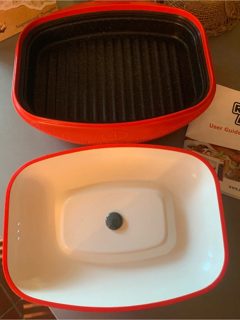 RANGE MATE grill for use in microwave only. Rectangle, RED and WHITE.